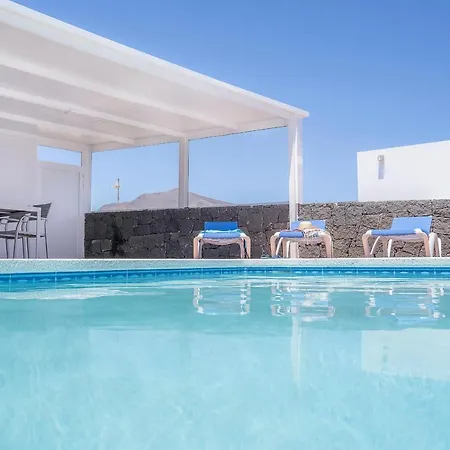 Vv Mapaluca Minigolf By Hh Playa Blanca (Lanzarote)