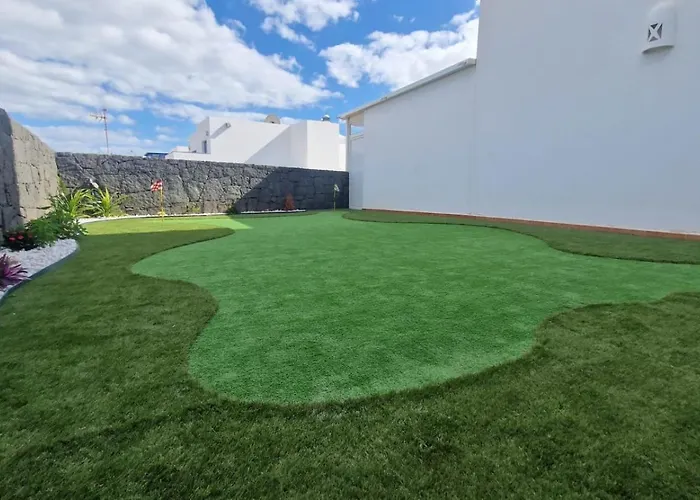 Vv Mapaluca Minigolf By Hh * Playa Blanca